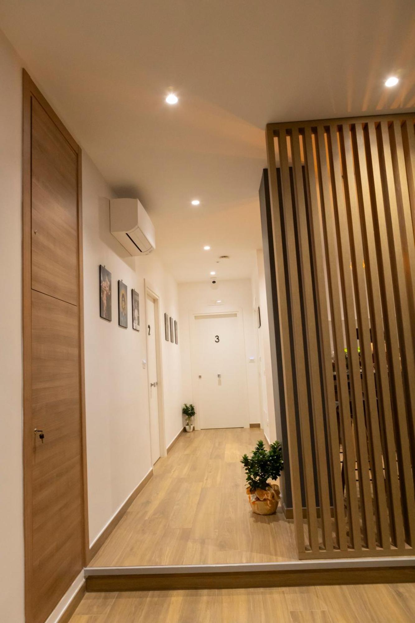 Alleria Rooms Napels Buitenkant foto