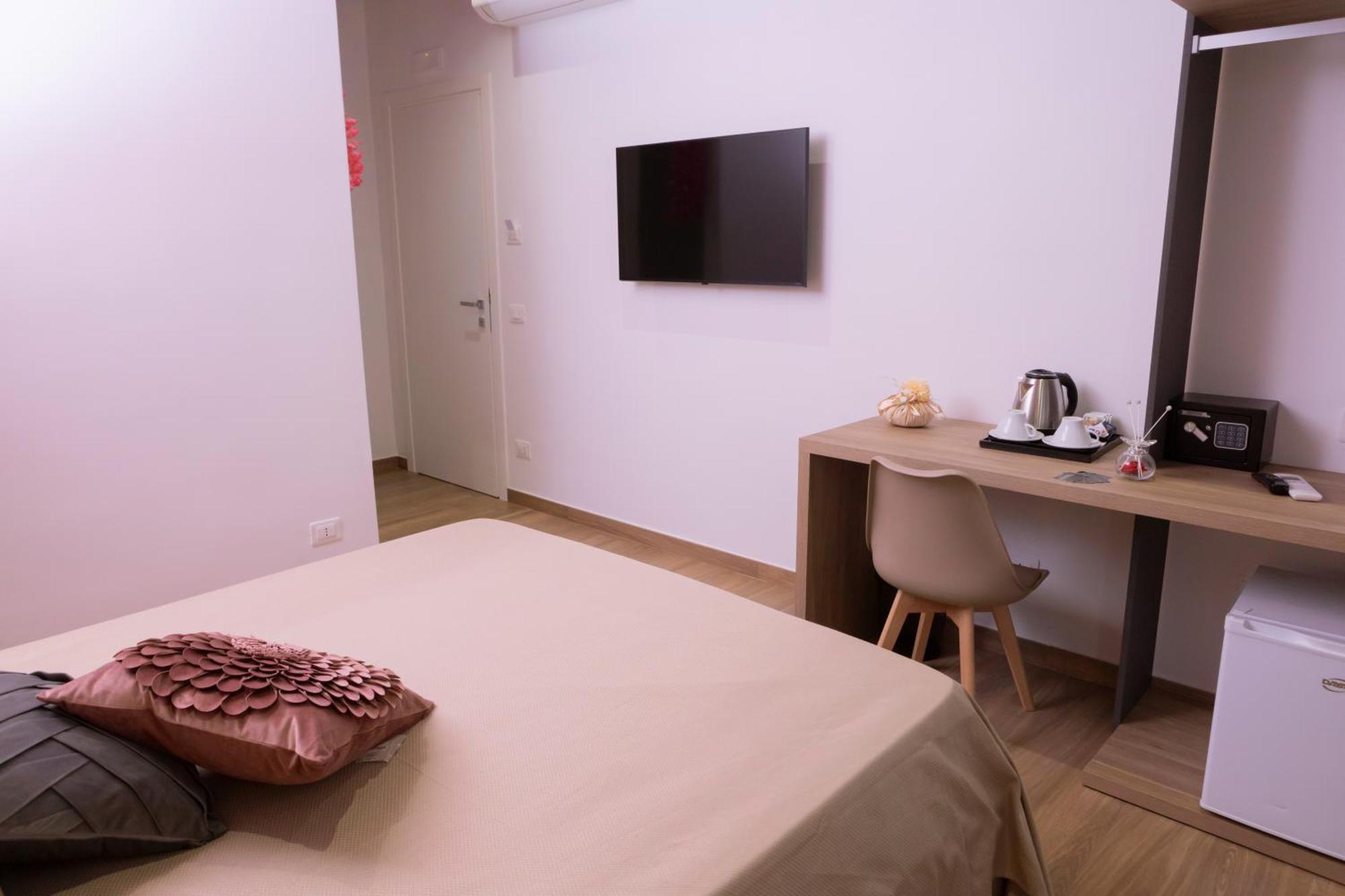 Alleria Rooms Napels Buitenkant foto