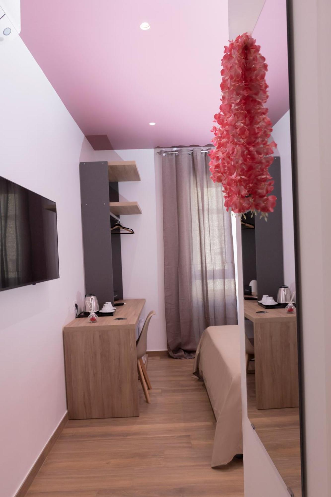 Alleria Rooms Napels Buitenkant foto