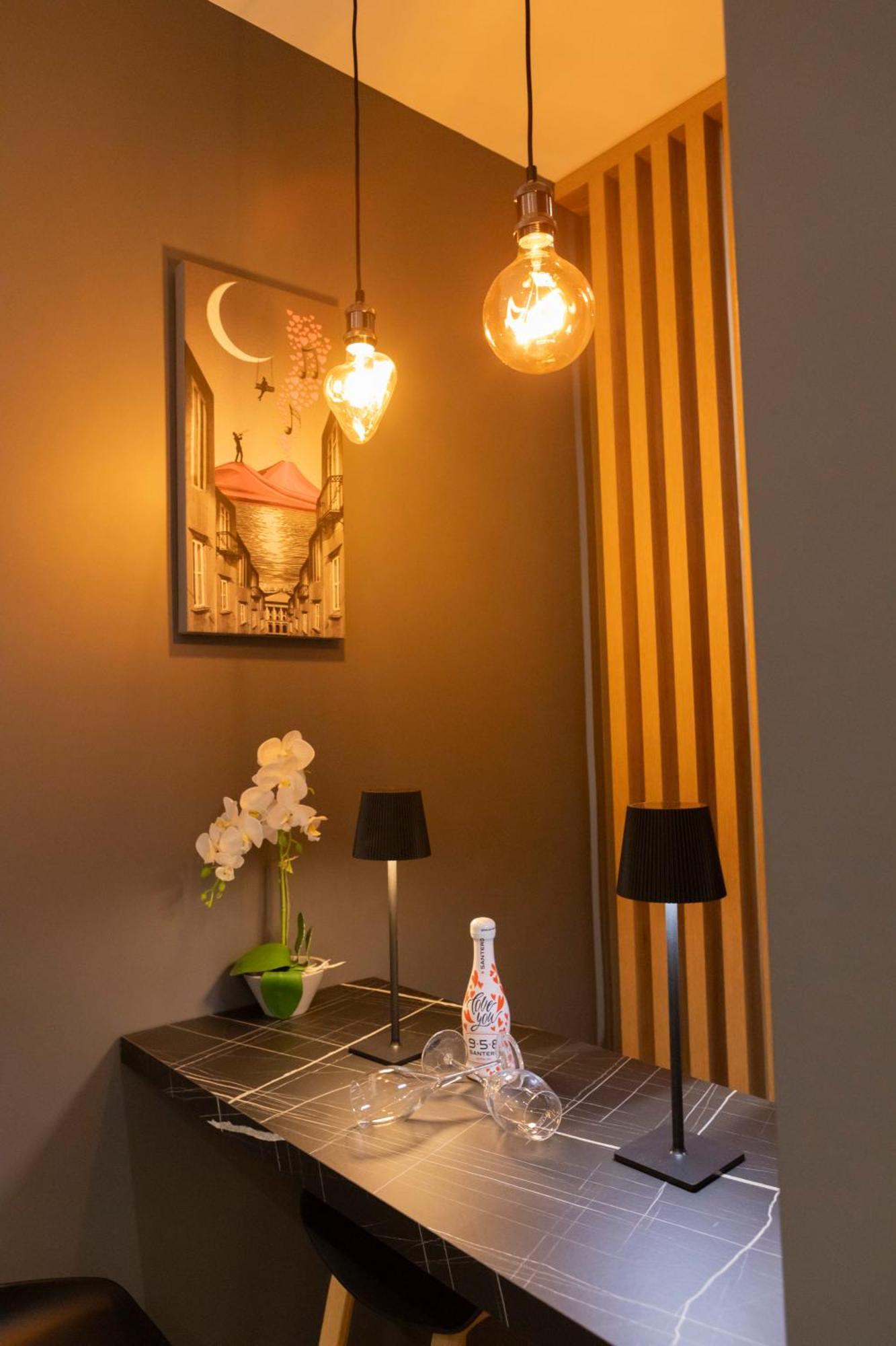Alleria Rooms Napels Buitenkant foto